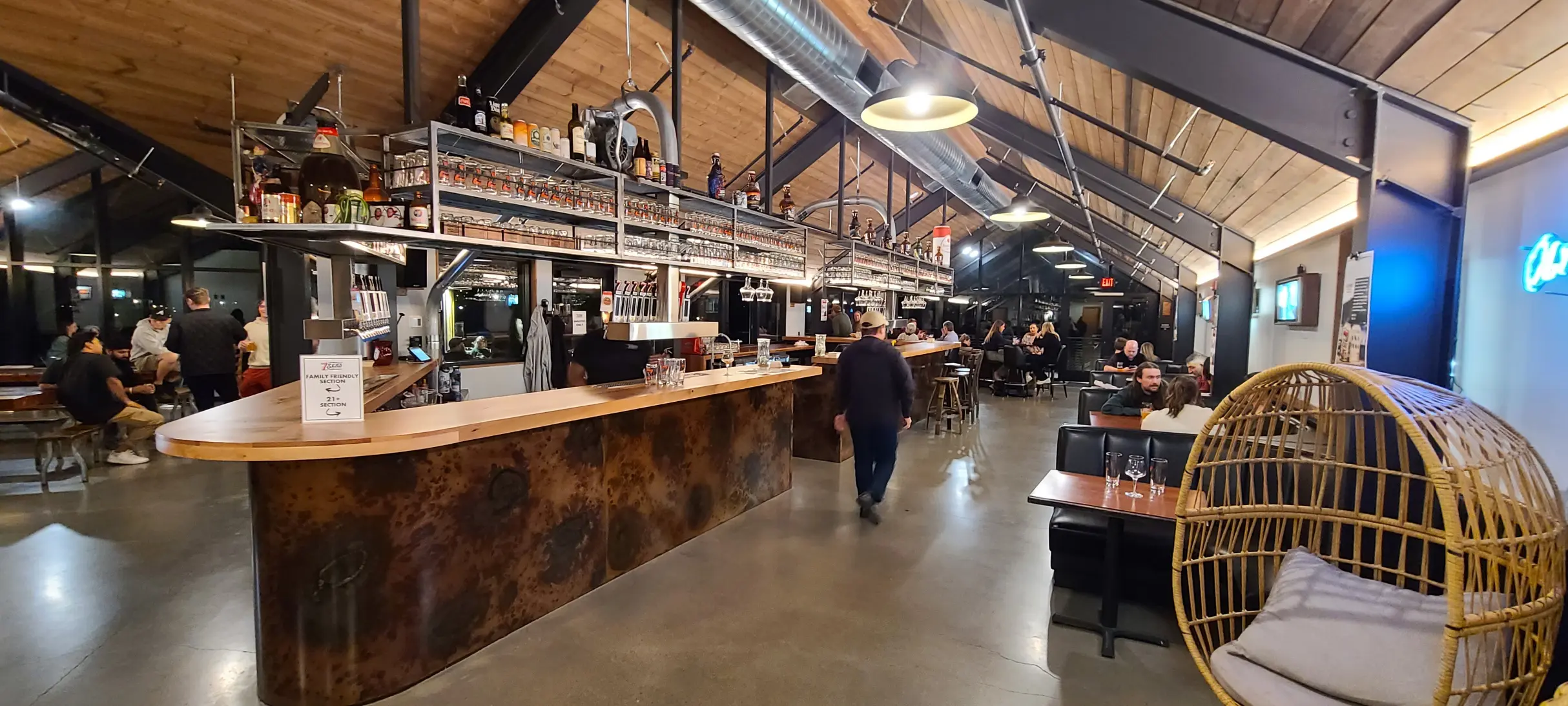 Seven Seas Brewery, a beer with a view